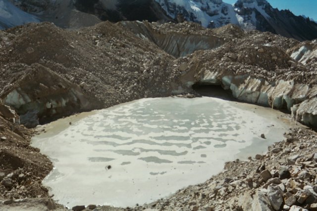 Combes dans glacier Everest